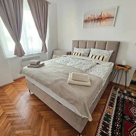 Apartment Retreat