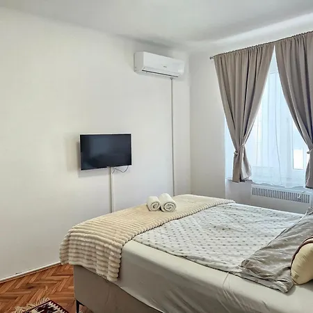 Retreat Apartman *